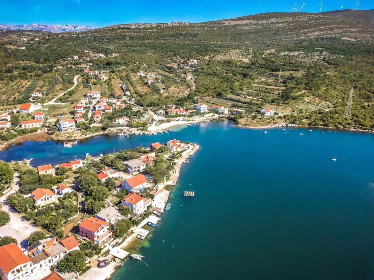 Cozy Holiday Home In Krusevo With Garden Экстерьер фото